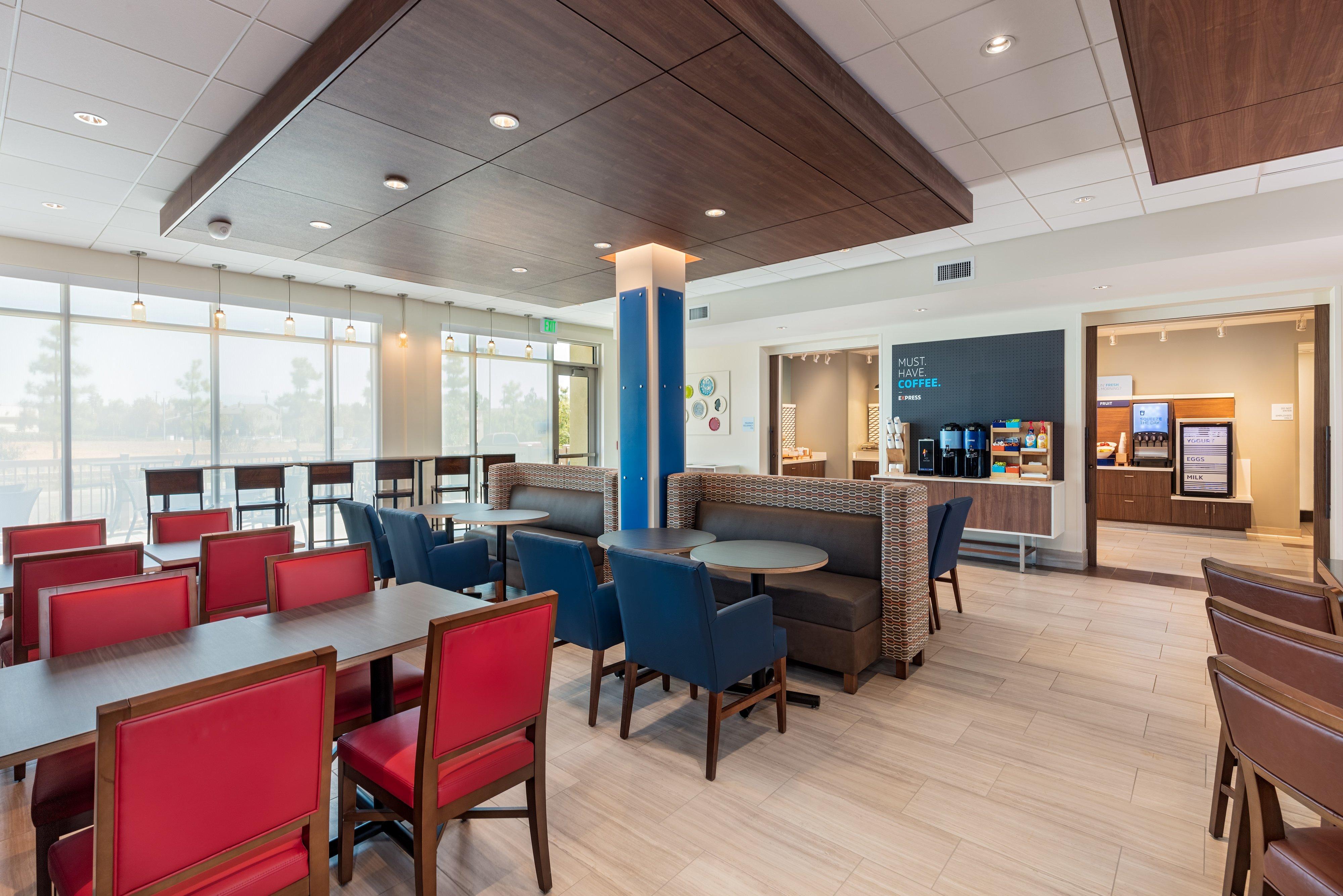 Holiday Inn Express & Suites - Moreno Valley - Riverside By Ihg Ngoại thất bức ảnh